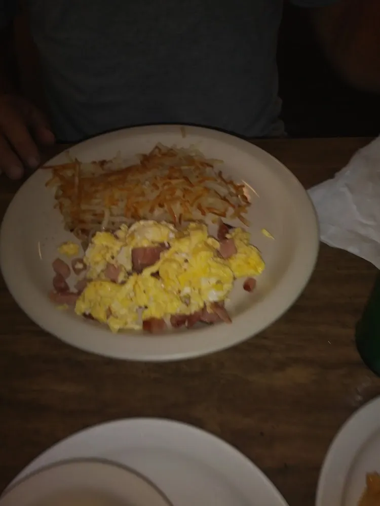 Scrambled Eggs with Ham and Hash Browns